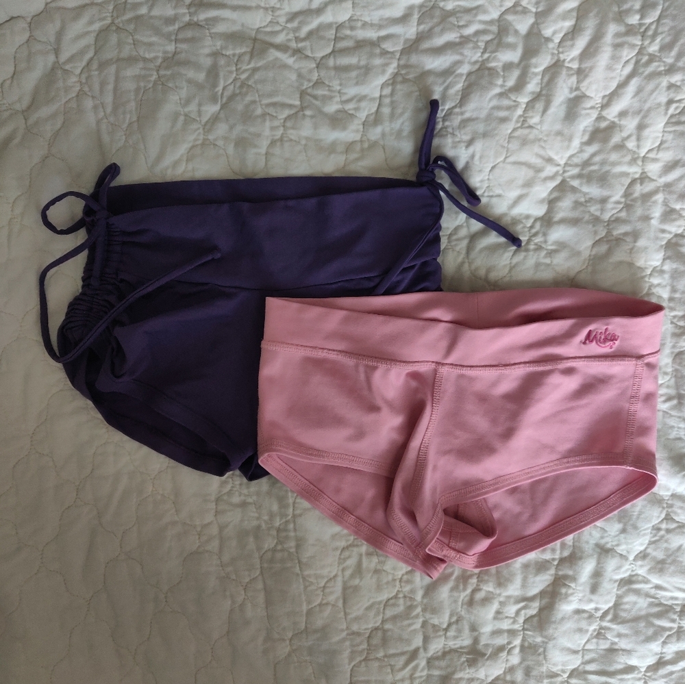 Mika yoga shorts